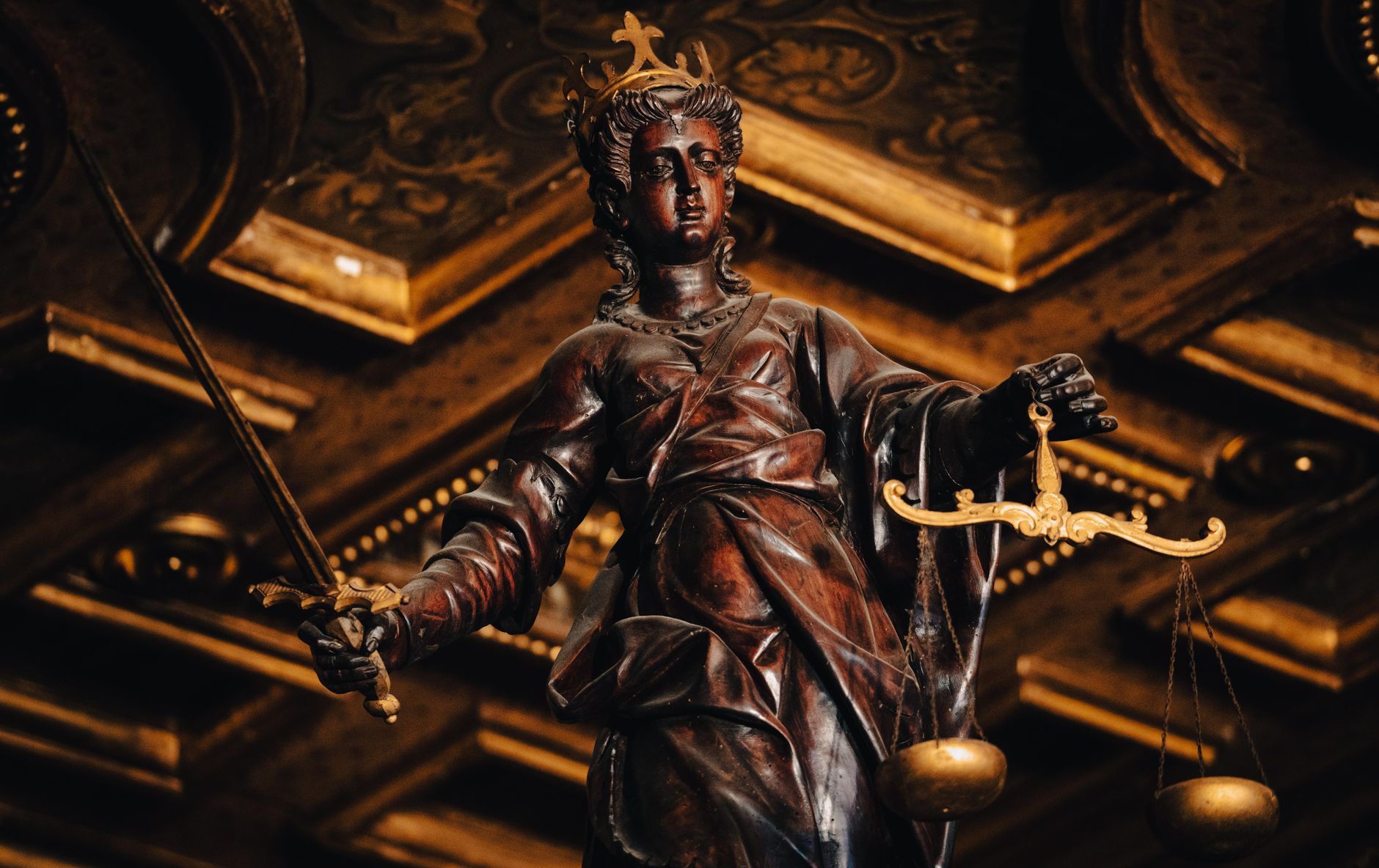 Derecho de Sucesiones en España 2026: Testamentos y Herencias